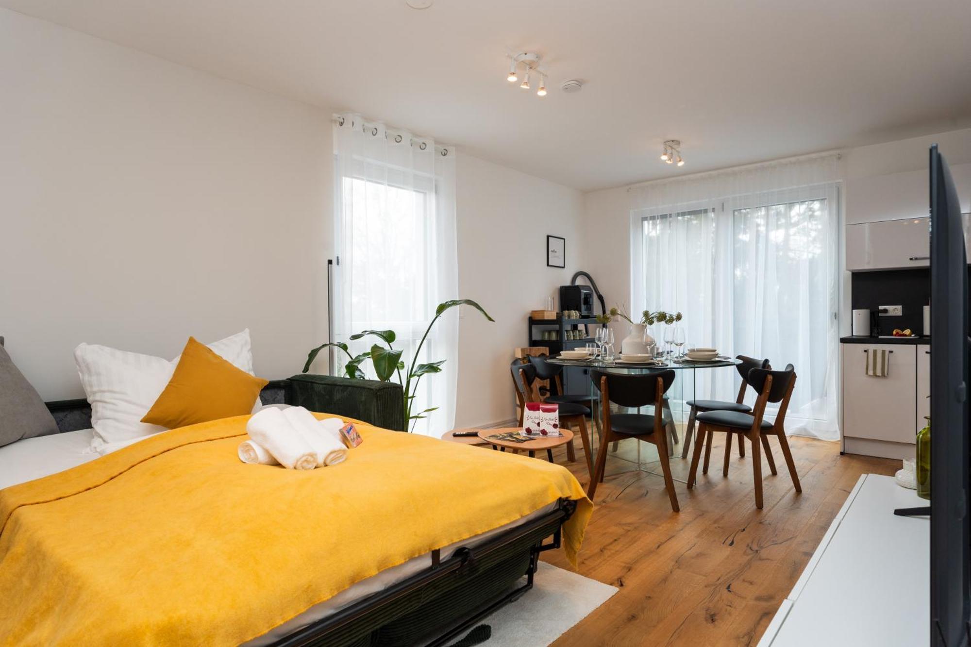Noblenest: Terrasse - Netflix - Kaffee Apartmán *