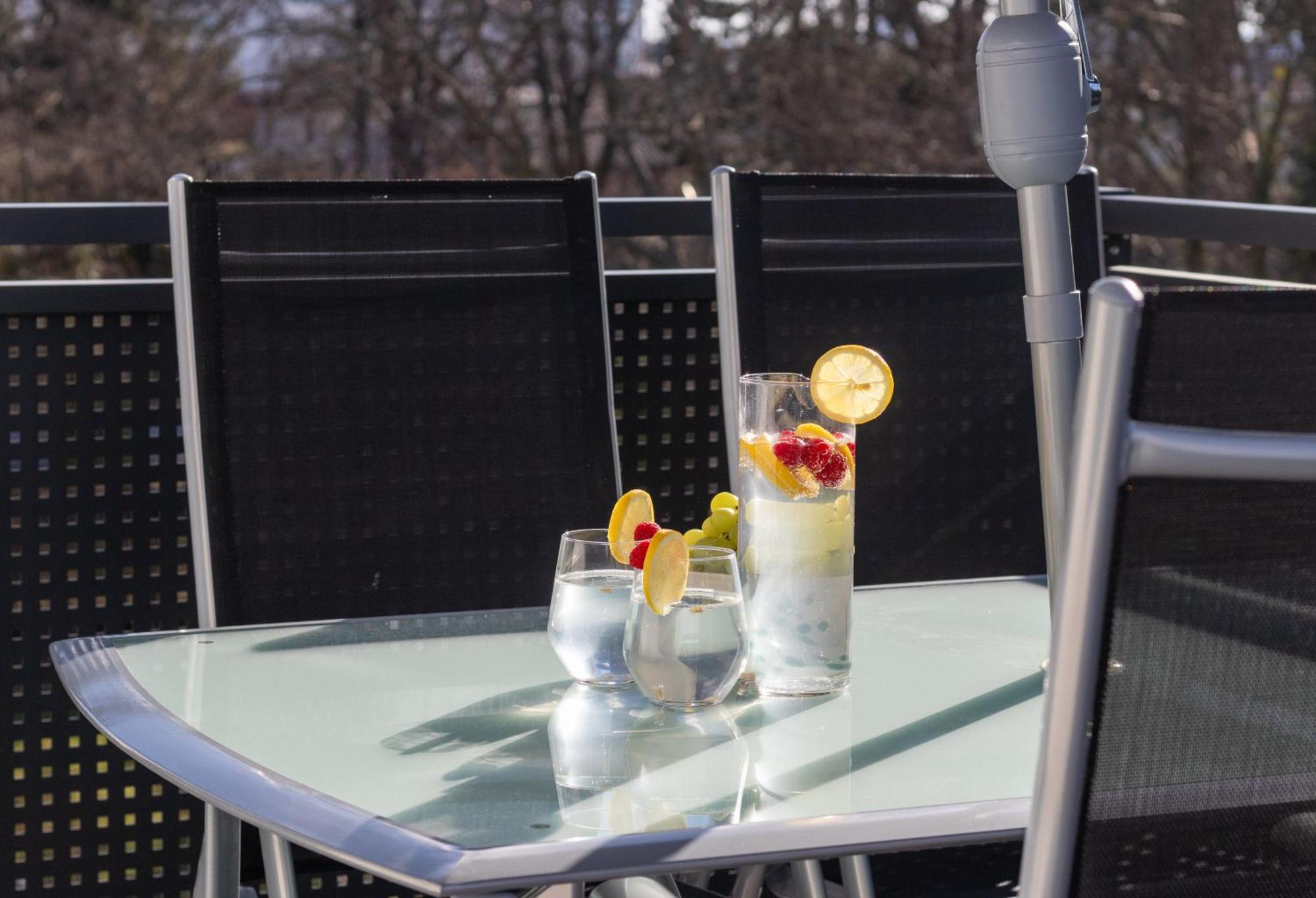 Noblenest: Terrasse - Netflix - Kaffee Vídeň